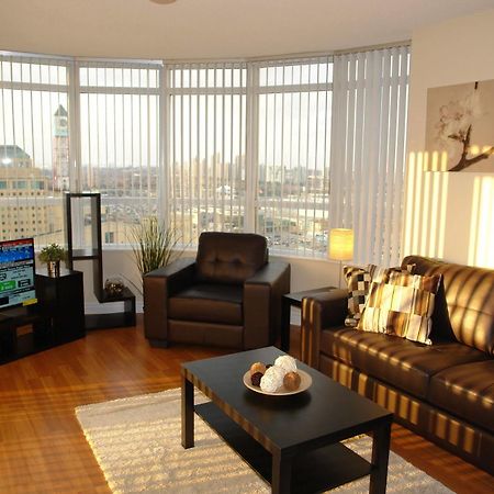 Goodwood Suites Mississauga Buitenkant foto