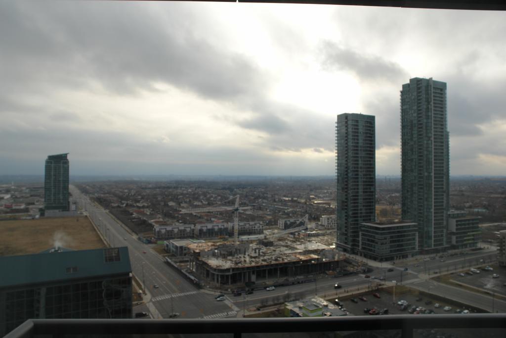 Goodwood Suites Mississauga Buitenkant foto