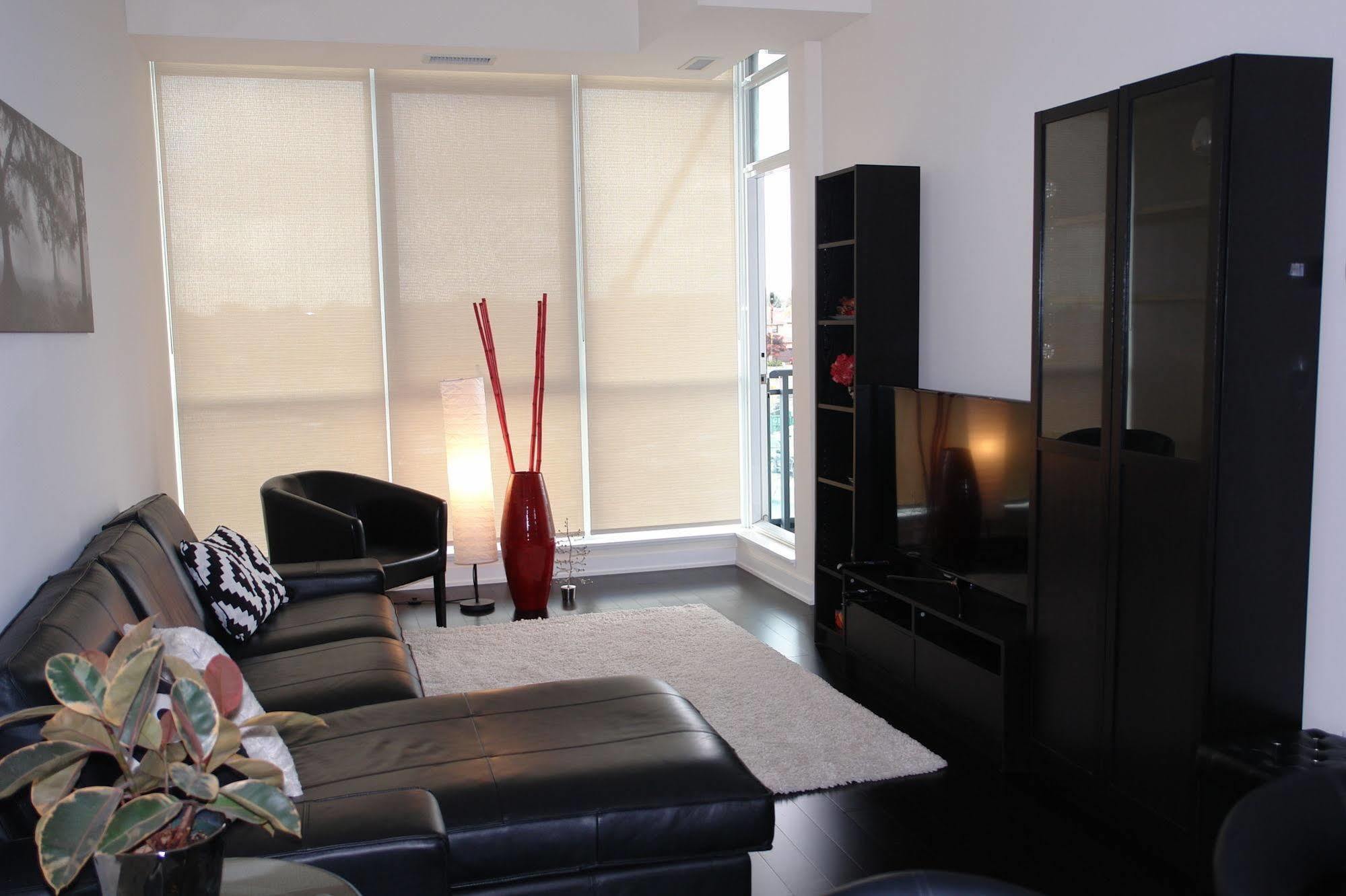 Goodwood Suites Mississauga Buitenkant foto