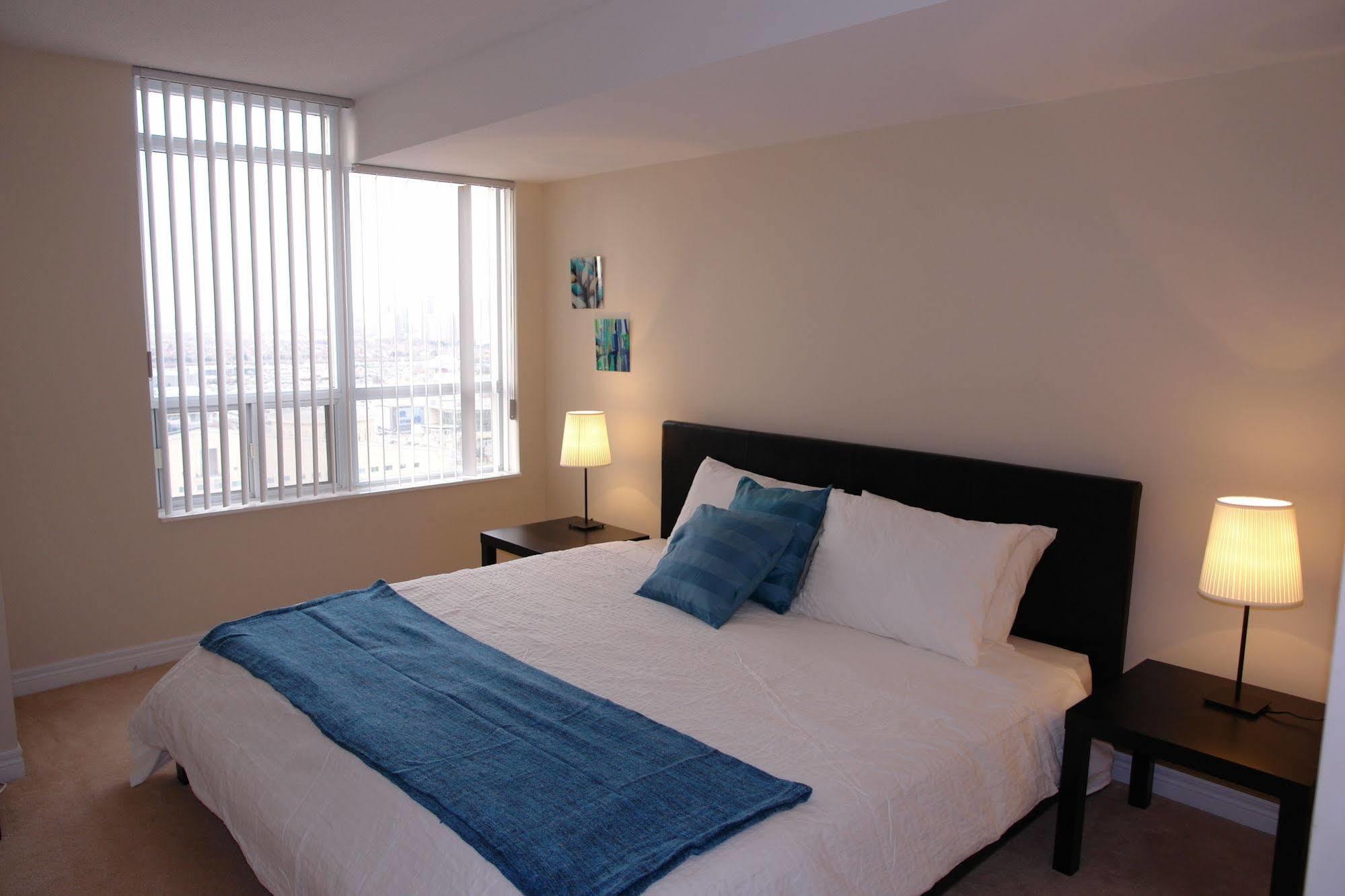 Goodwood Suites Mississauga Buitenkant foto