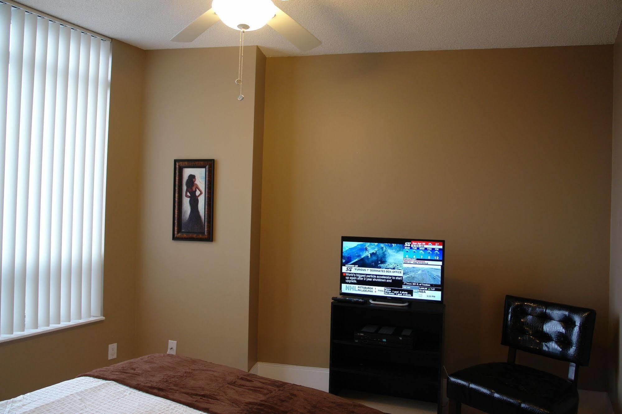 Goodwood Suites Mississauga Buitenkant foto