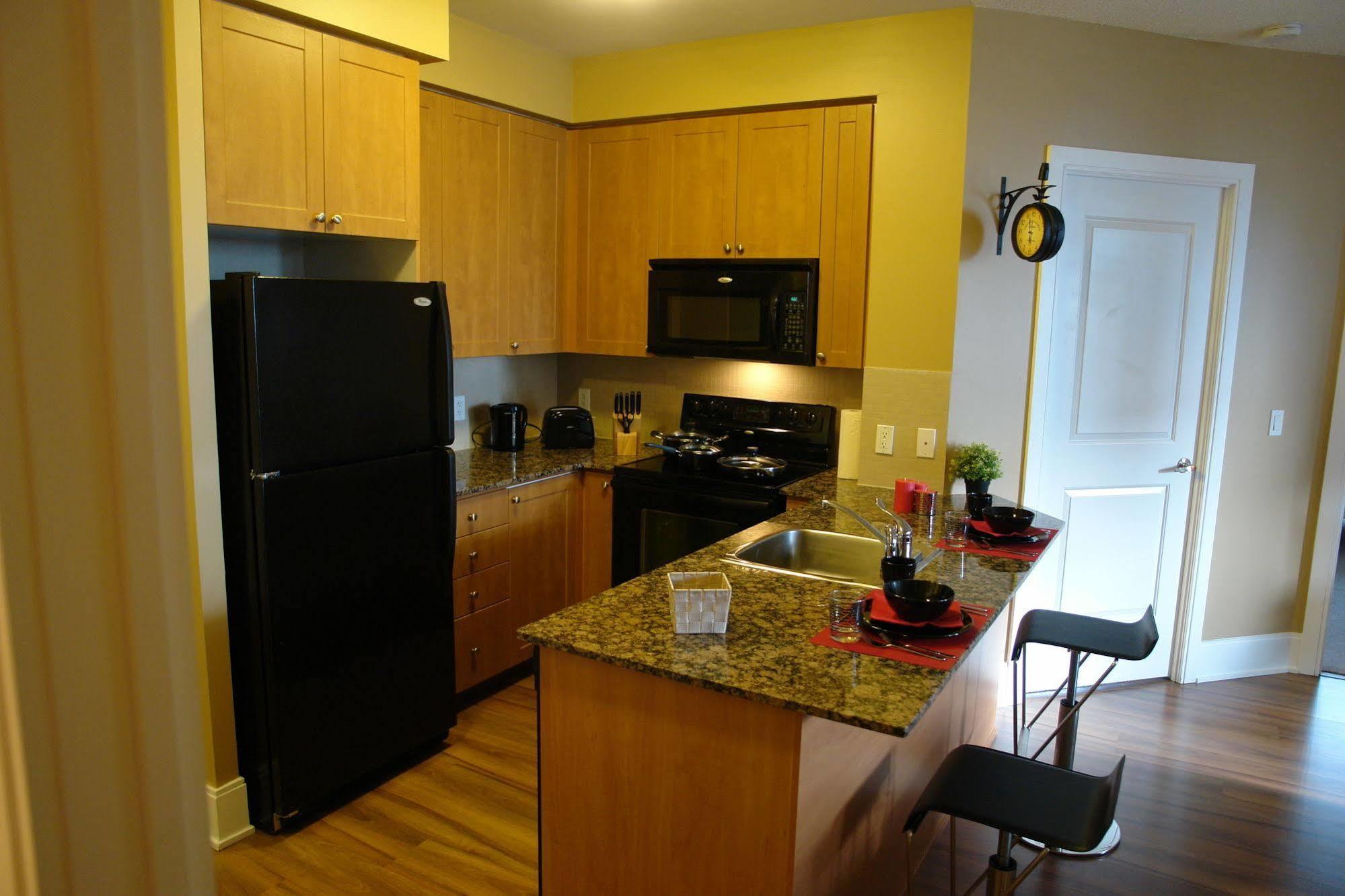 Goodwood Suites Mississauga Buitenkant foto