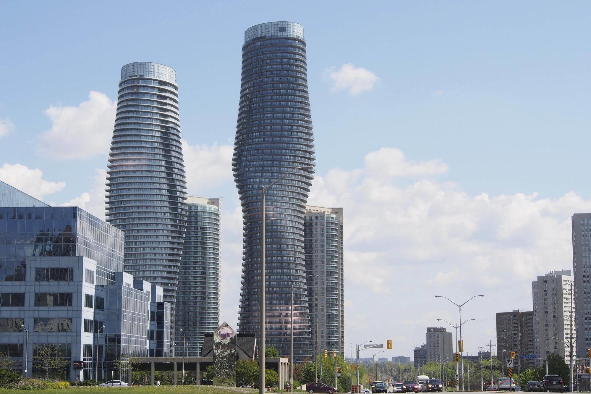 Goodwood Suites Mississauga Buitenkant foto